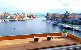 Agreable Logement Sur La Marina